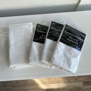 16 NEW White Textured Snowflake Fabric Napkins